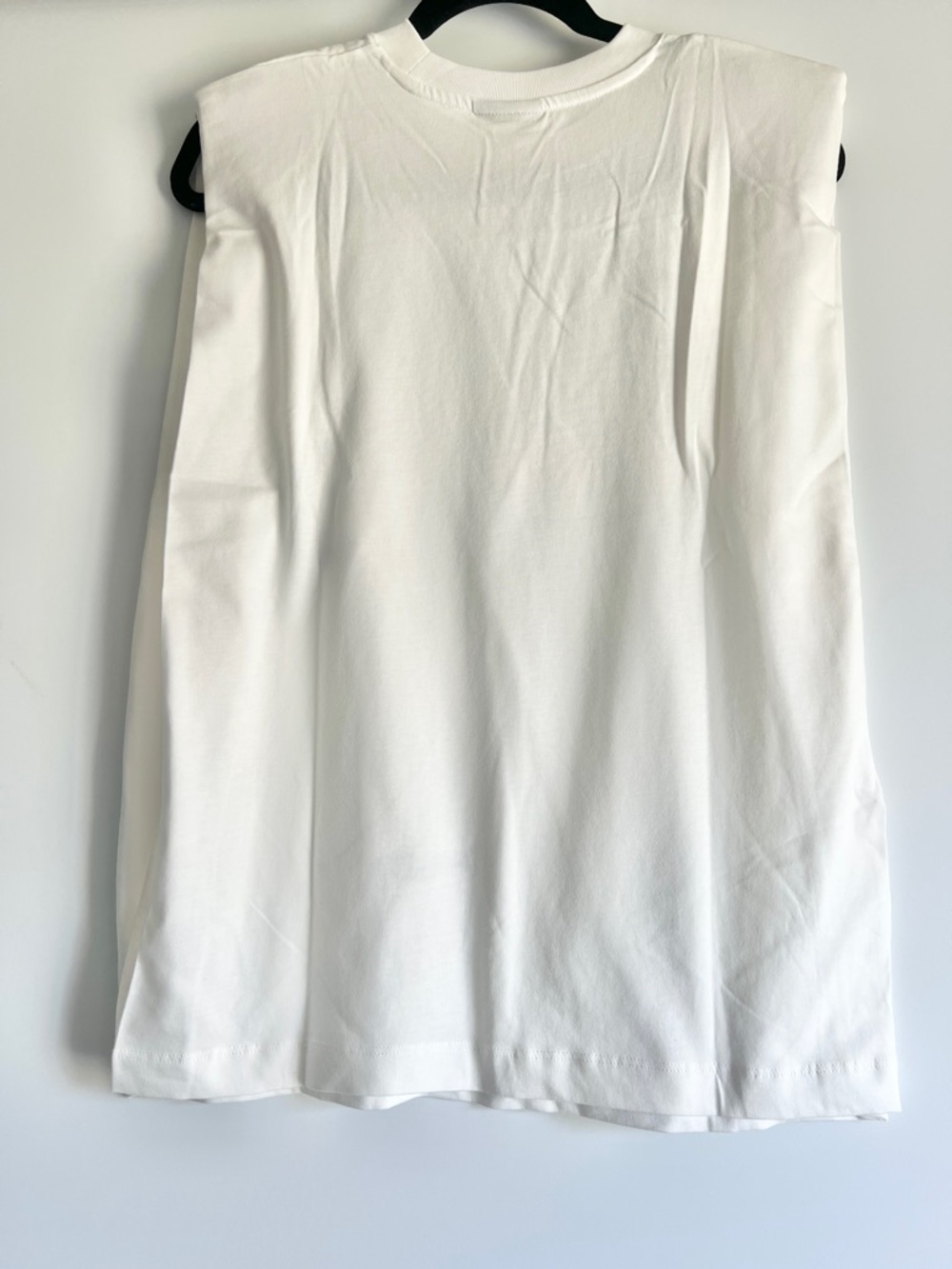 FARM Rio Off-White Fishing Dreams Padded Shoulder T-Shirt Size Medium NWT - Picture 9 of 11